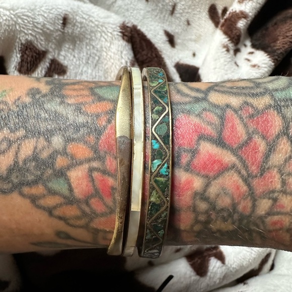 Vintage Jewelry - 3 bangles mother of pearl , turquoise and copper